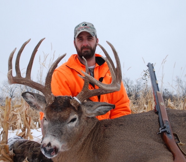 Hunting &Amp; Fishing 3 Deer1